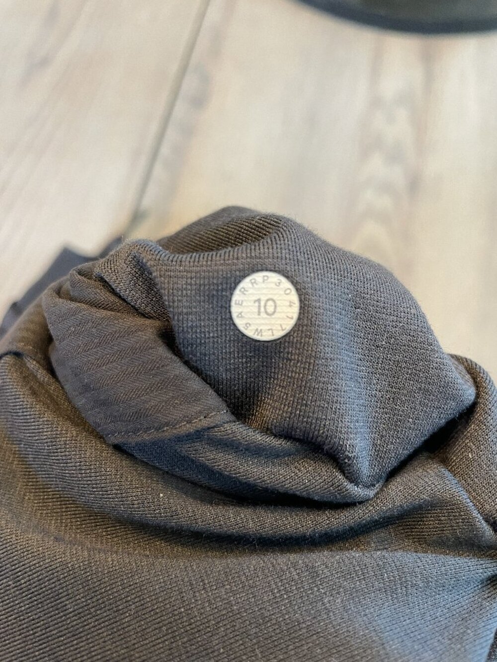 Lululemon LINED Dance Studio Pants - Size 10 - Picture 5 of 5